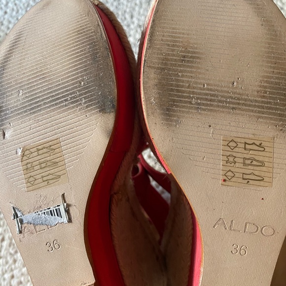 Aldo red strap sandals - Picture 5 of 7